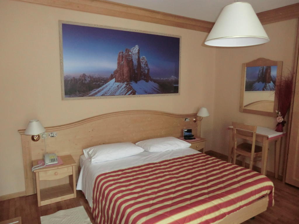 Albergo Garni Ajarnola Ауронцо-ди-Кадоре Номер фото